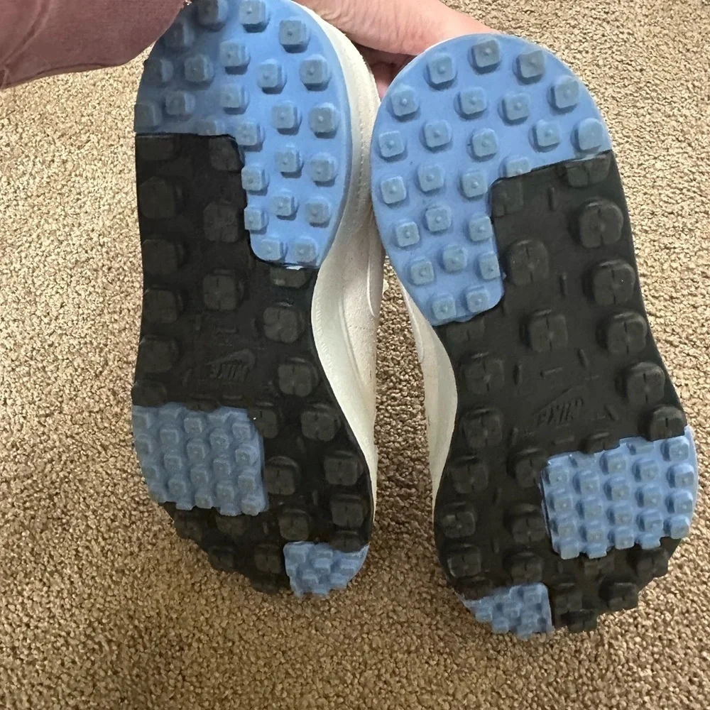 Nike Men's White and Light Blue Athletic Shoes
